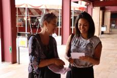 Panfletagem chamando para a assembleia do dia 28/03